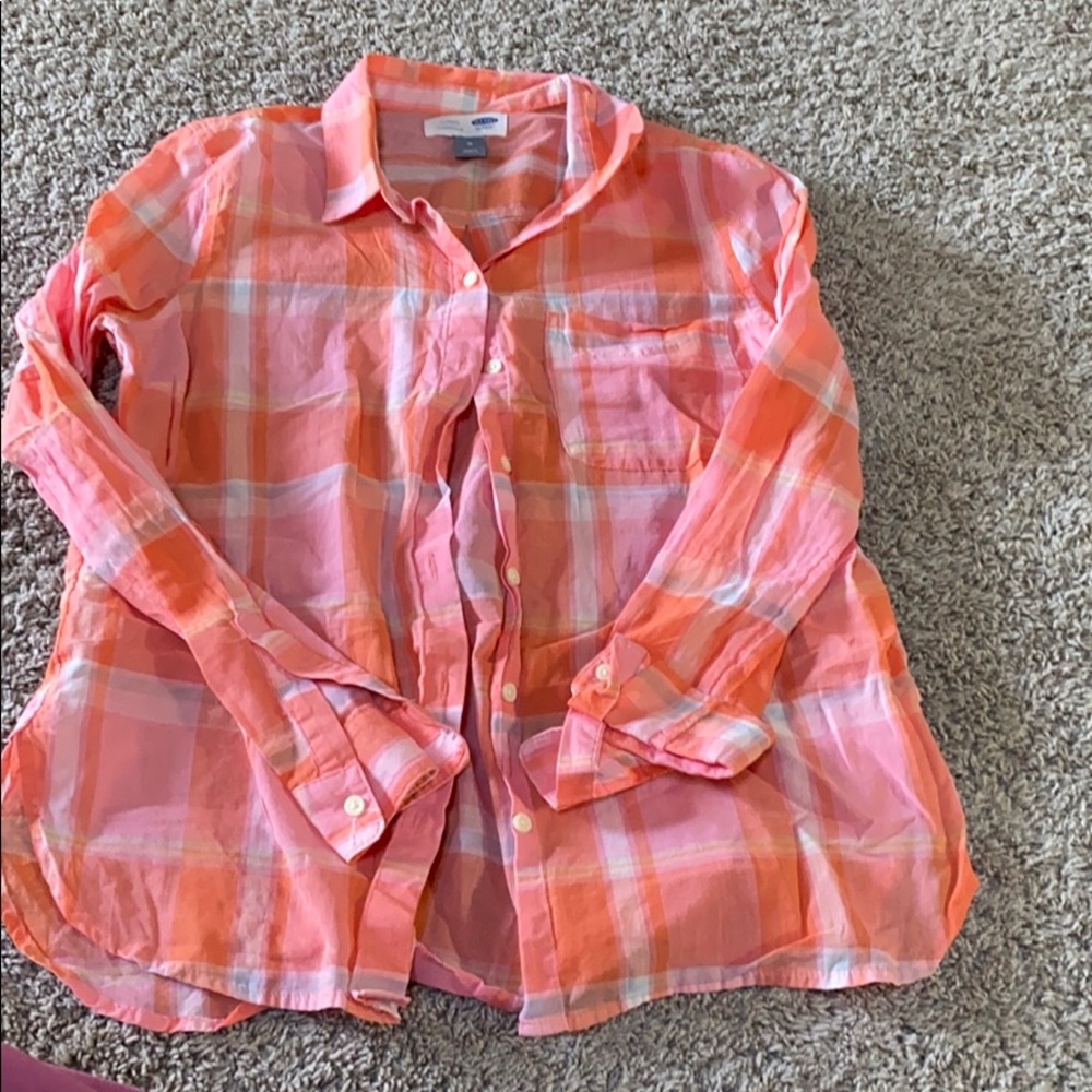 Cute button down collared shirt